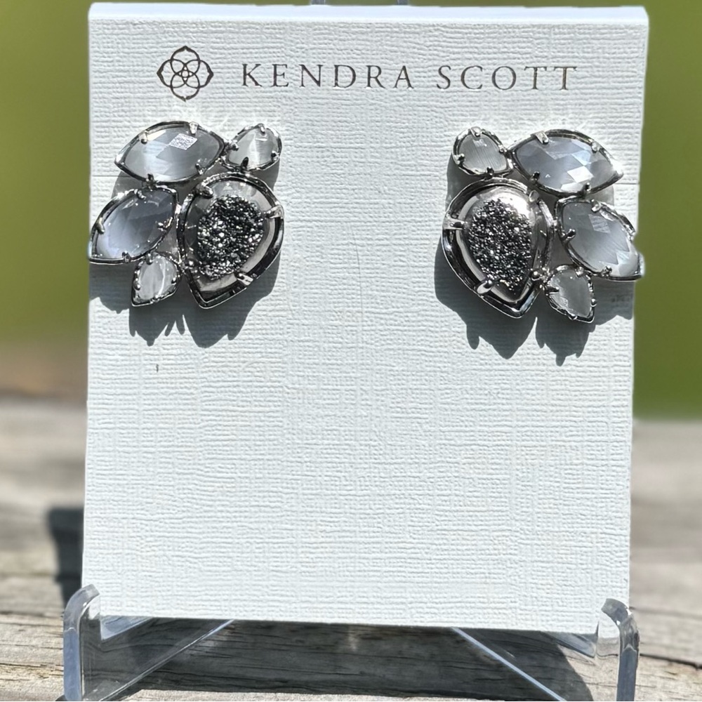 Kendra Scott Carmella Earrings in Grey with a Druzy Center
